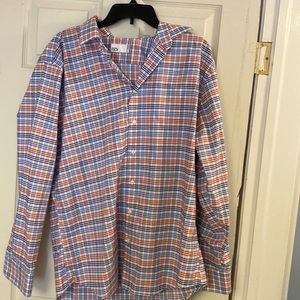 Men’s button-down 17 inch neck